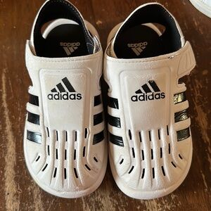 Adidas’s Kids' Water Sandal Toddler/Little  in good condition
